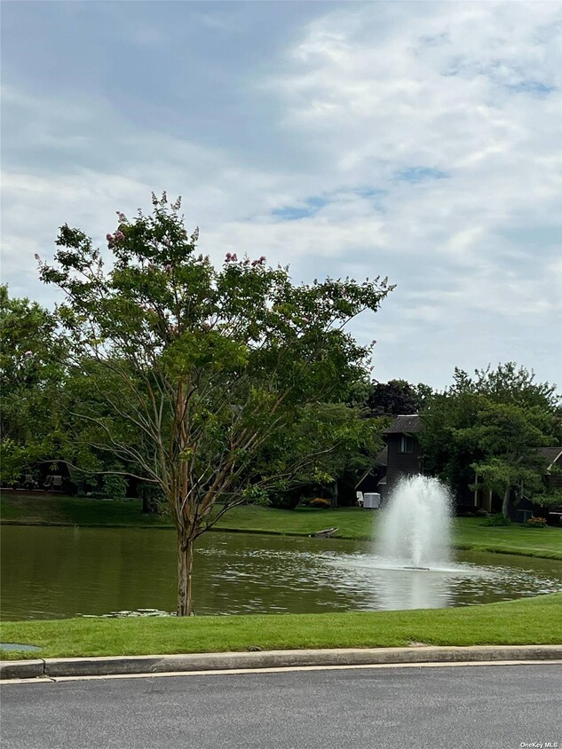 Foto del edificio - 170 Southgate Cir