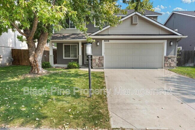 Building Photo - 6018 N Silver Maple Ave
