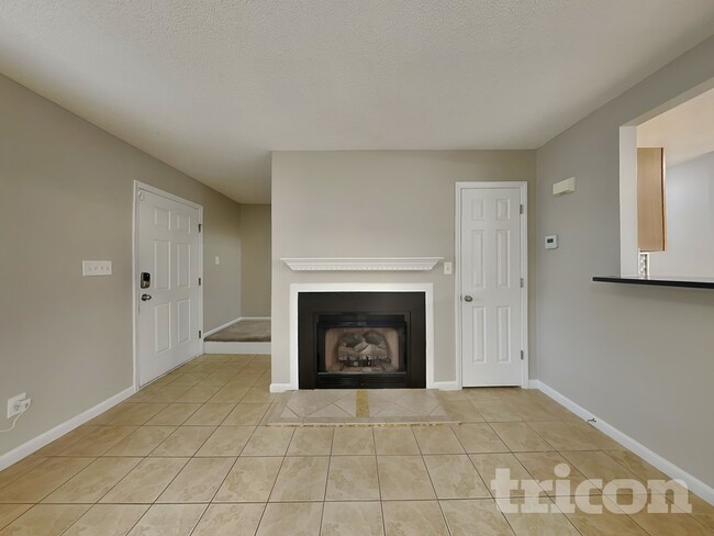 Building Photo - 4812 Silverdene St
