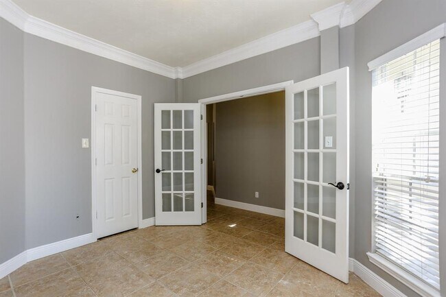 Building Photo - 1110 Cambrian Park Ct