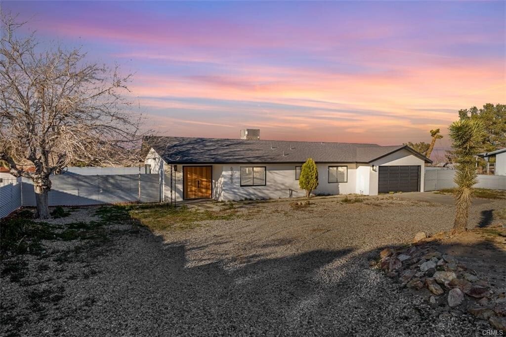 Primary Photo - 60468 Latham Trail