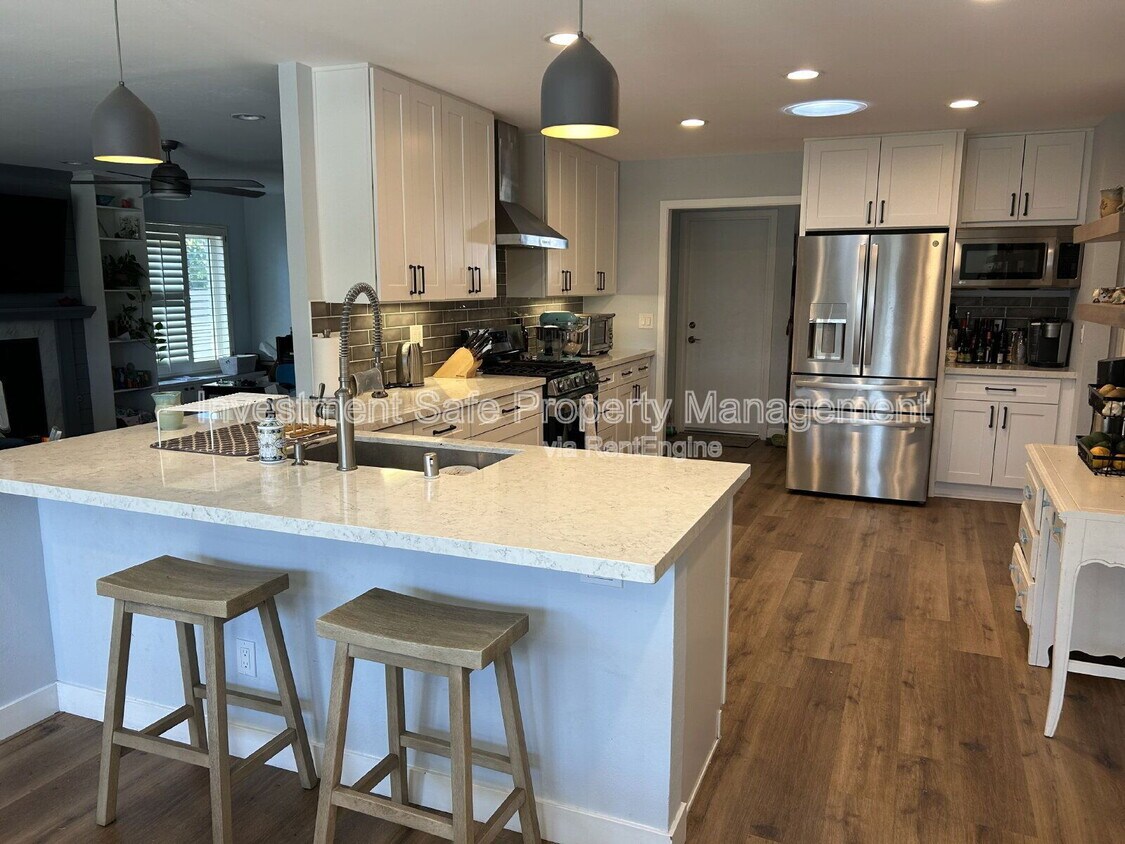 Foto principal - 6051 Bounty St