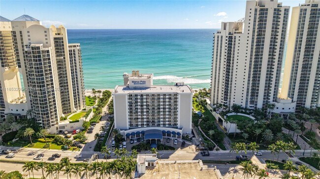 Foto del edificio - 19201 Collins Ave