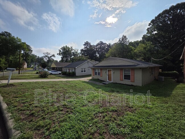 Building Photo - 2313 Fitzgerald Ave