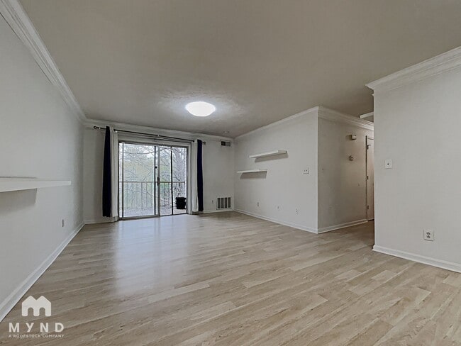 Building Photo - 7992 Shady Oak Trail