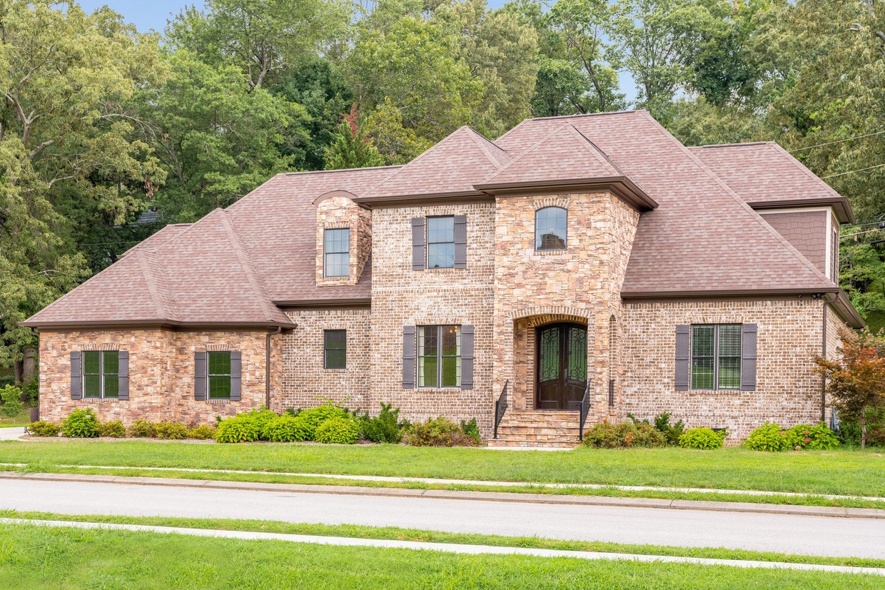 2674 Enclave Bay Dr, Chattanooga, TN 37415 House Rental in