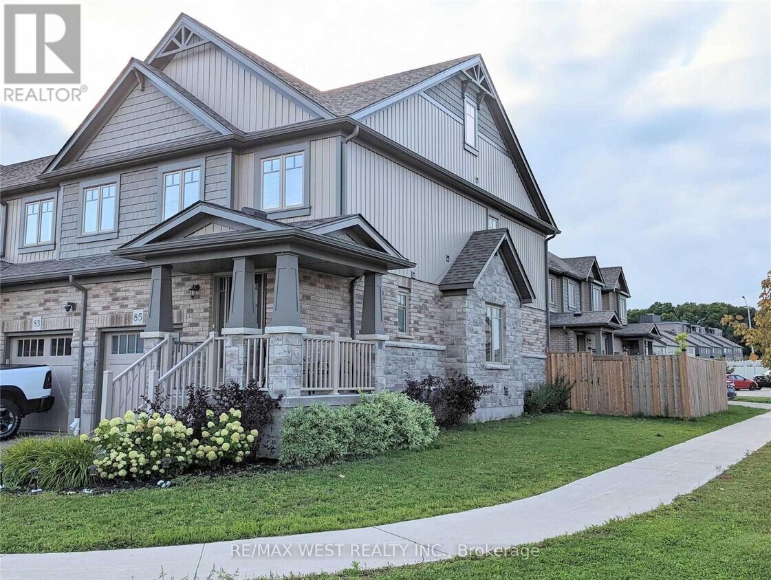 Photo principale - 85 Winterton Ct