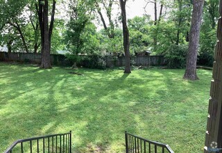 Building Photo - 2408 Whitesburg Dr