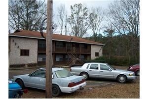 Building Photo - D&D Apartments