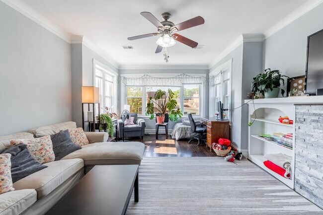 Foto del edificio - 3734 W Giddings St