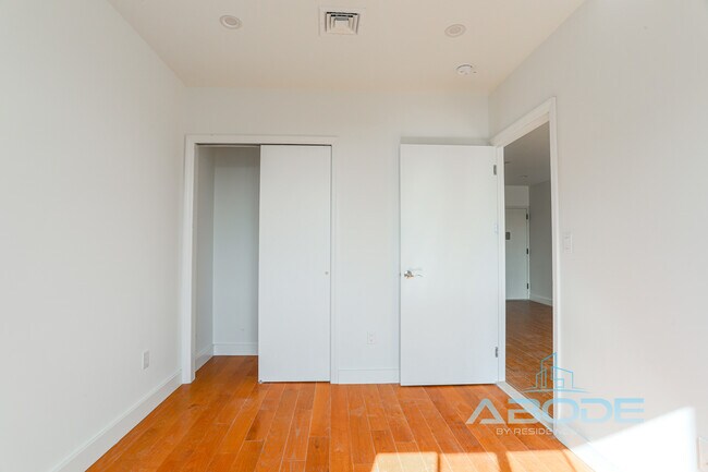 Building Photo - New - 1223 Putnam Ave