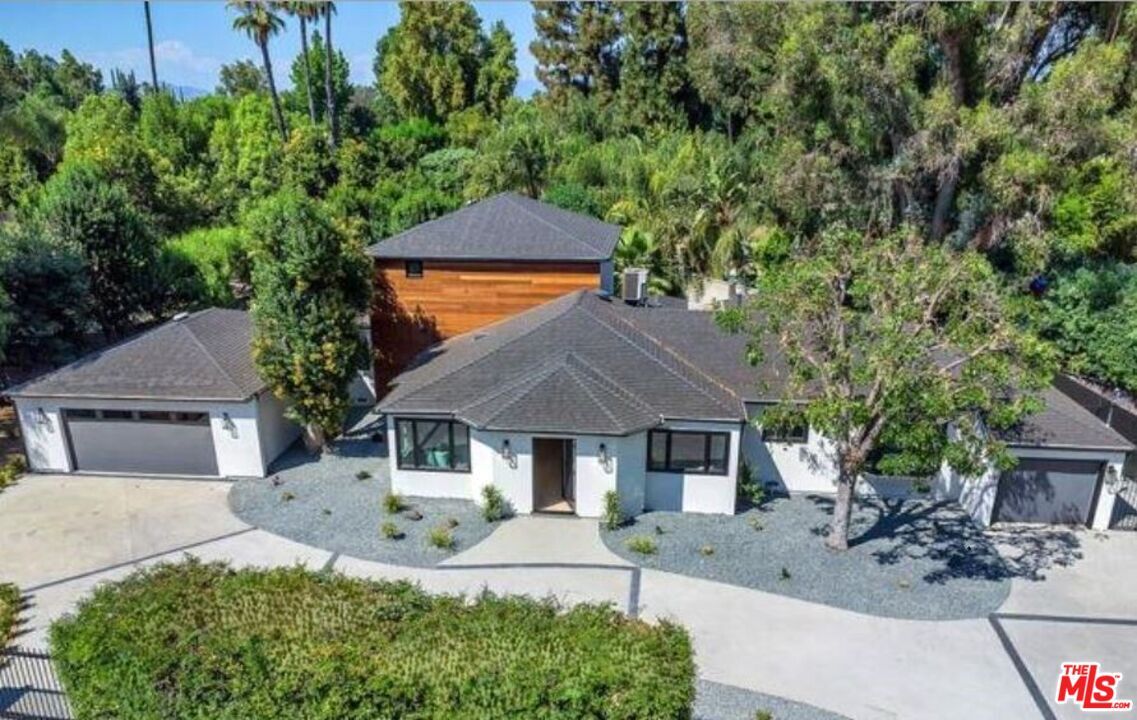 Foto principal - 19061 Wells Dr