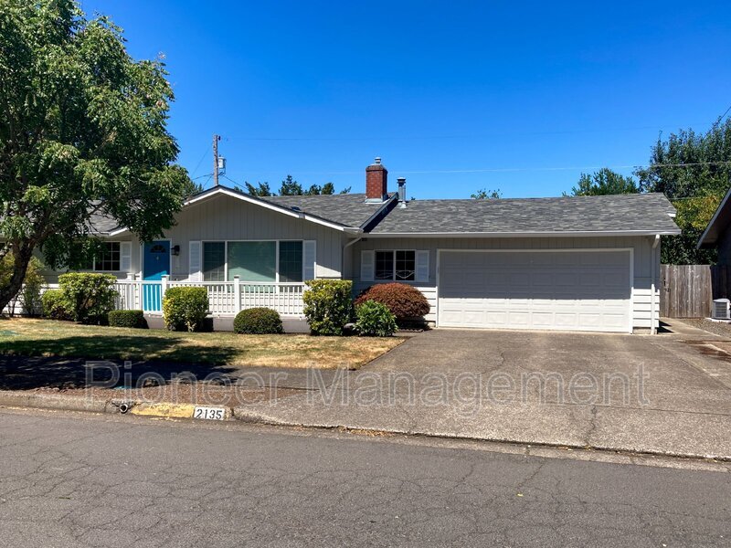 Primary Photo - 2135 Carmel Ave