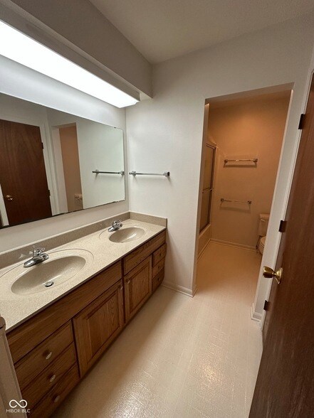 Foto del edificio - 1222 Richfield Ln