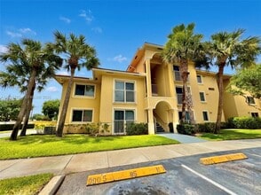 Building Photo - 9905 Westwood Dr