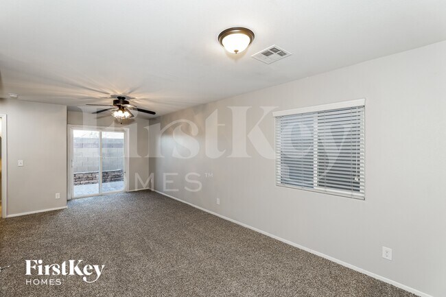 Building Photo - 8297 Oliver Twist Ln