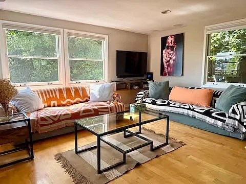 Foto del edificio - 2597 Dearborn Dr