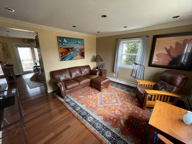 Living Room - 1936 W Washington St