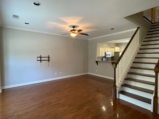 Foto del edificio - 2bd 2.5ba Townhome in Germantown/Neuhoff District