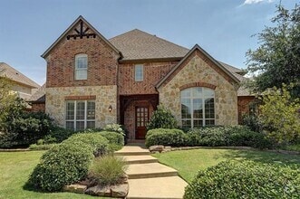 Building Photo - 2231 Hague Dr
