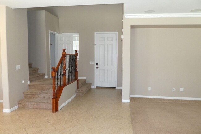 Building Photo - 4054 Lower Saxon Ave