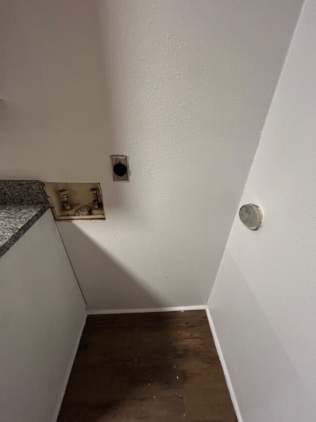 Foto del edificio - 721 N Vinita Ave