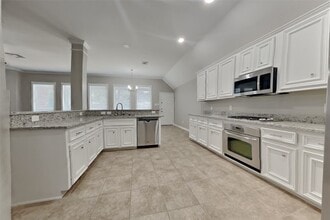 Building Photo - 12711 Cedar Grove Ct