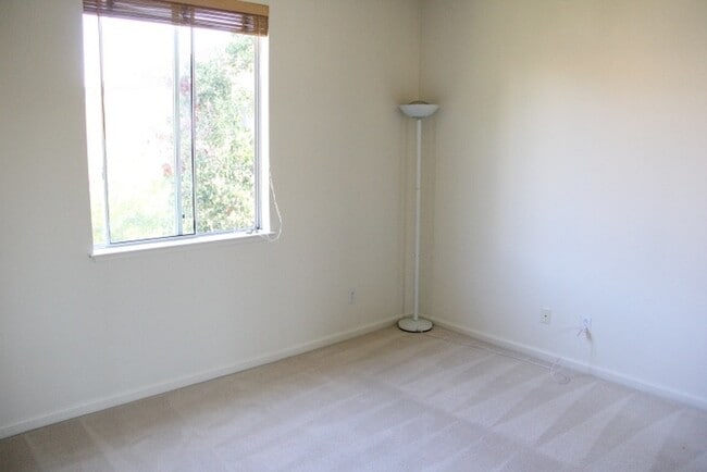 Photo - 1724 Feasel Ct House