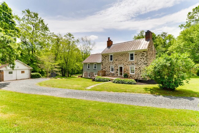 Building Photo - 717 Old Fallston Rd
