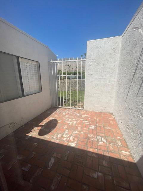 Building Photo - 1711 E Sonora Rd