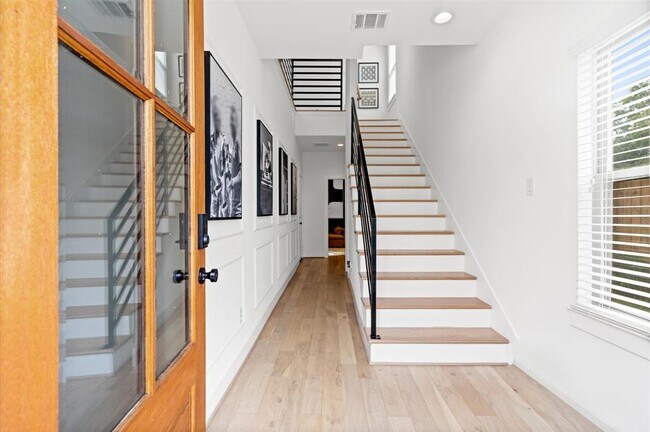 Foto del edificio - 2717 Drew St
