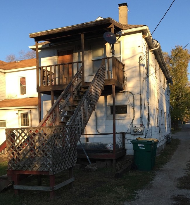 Rear - 131 Hobbs Ave