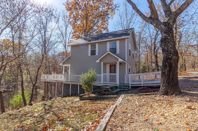 Foto del edificio - Wonderful 3BD/1.5BA on Grand Lake!!!