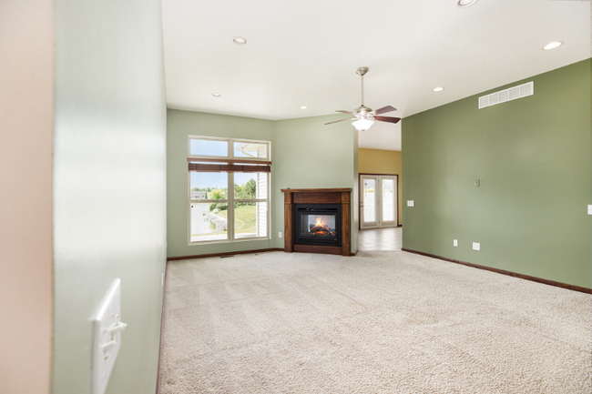 Building Photo - 2651 N Winter Woods Dr