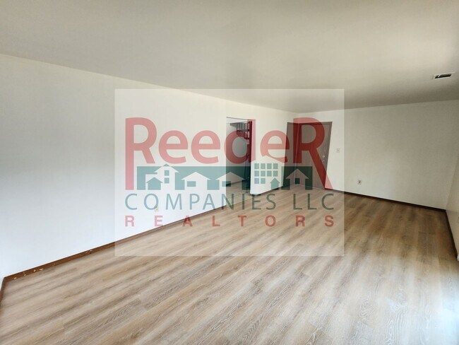 Foto del edificio - 7344 Hohman Ave