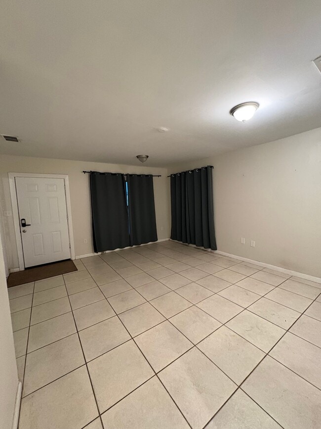 Photo - 4928 Shoshone St (Orlando, FL) House