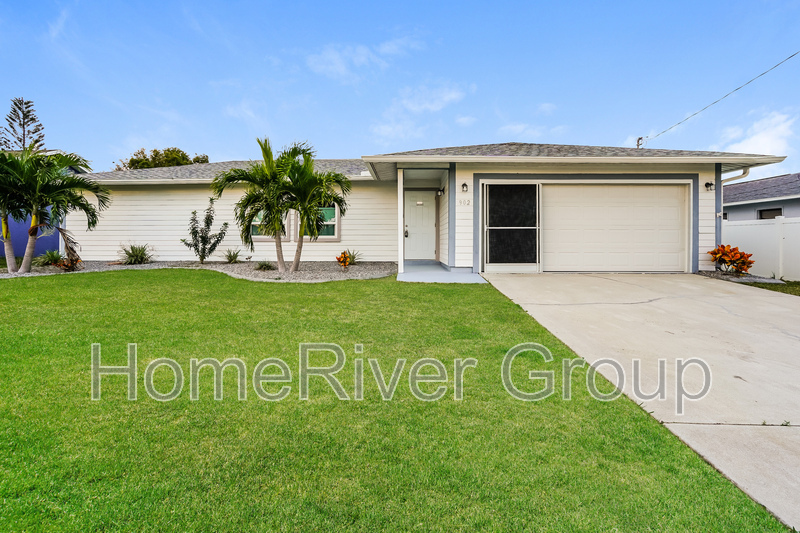 Foto principal - 902 SW 11th Ct