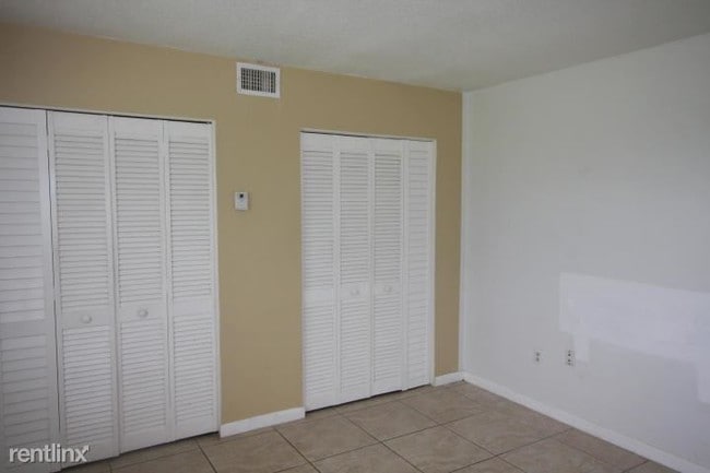 Building Photo - 1 br, 1 bath  - 1675 Florida Mango Rd