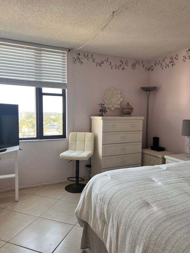 Foto del edificio - 255 Dolphin Point