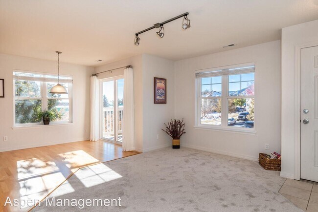 Building Photo - 1 br, 1 bath House - 963 Laramie Boulevard, E