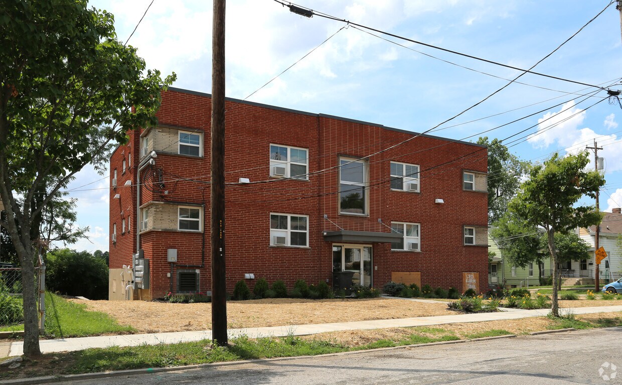 Building Photo - 3471 Fernside Pl