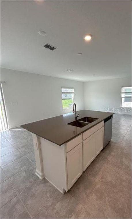 Foto del edificio - 323 Heroic Rd