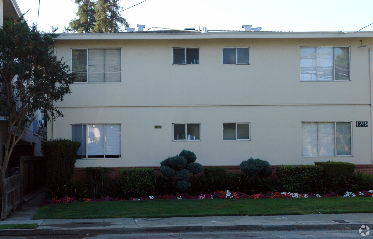 Foto del edificio - 1249-1265 Oak Grove Ave