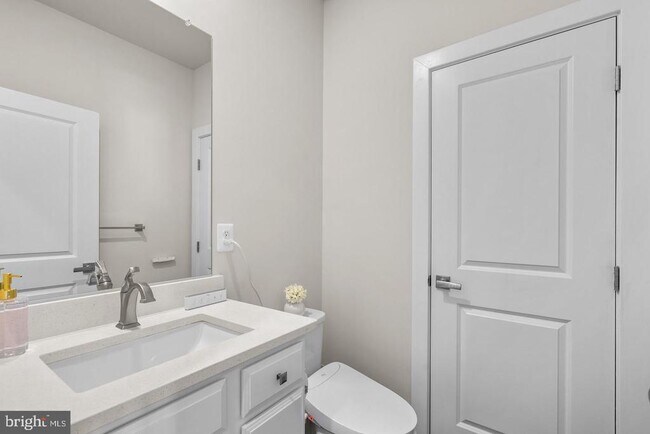 Foto del edificio - 12998 Hattontown Square