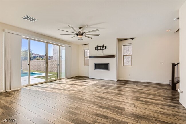 Foto del edificio - 6451 Kobe Knoll Ct