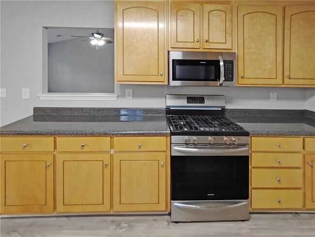 Foto del edificio - 9376 Hidden Hollow Trail