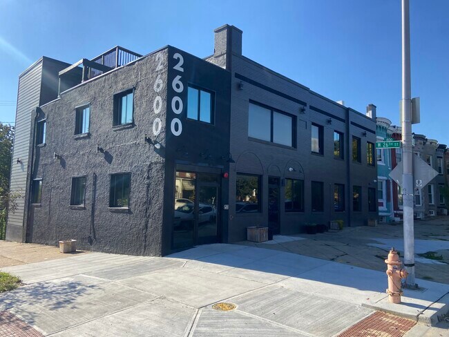 Vista de calle - 2602 Huntingdon Ave