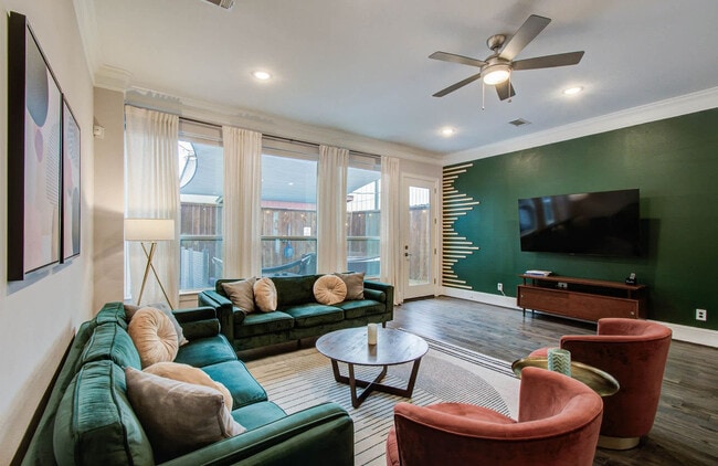 Foto del edificio - 5530 Kiam St