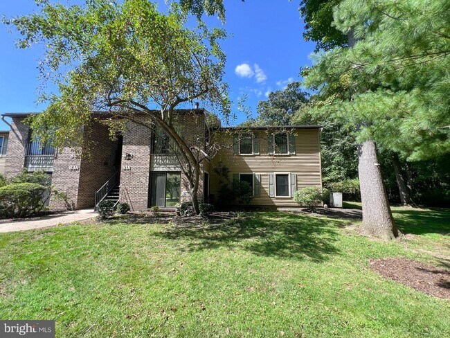 Foto del edificio - 81 W Bluebell Ln