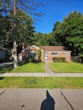 Building Photo - 17547 Pierson St